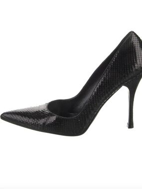 Genuine Snakeskin Authentic Gucci Pumps size 7.5